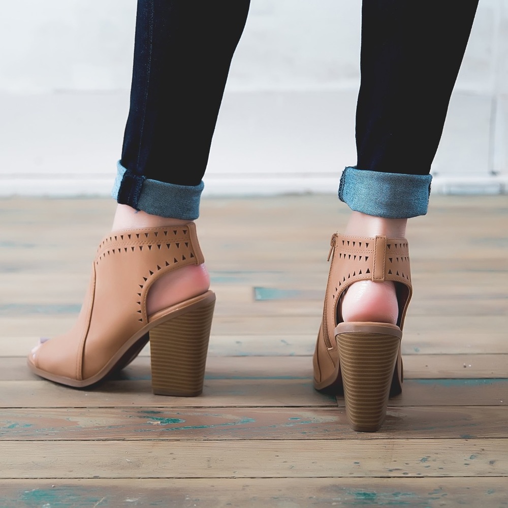 Peep toe Booties - Picture 3 of 3
